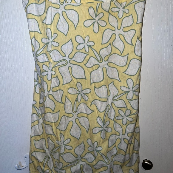 Toes On The Nose Hawaiian Floral Dress - Picture 2 of 9